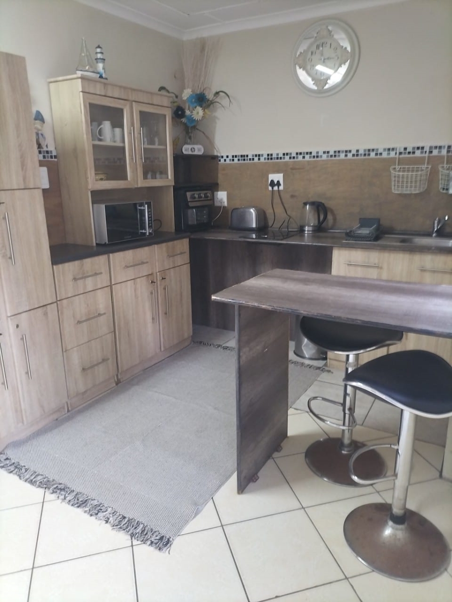 To Let 1 Bedroom Property for Rent in Ferreira Town Eastern Cape